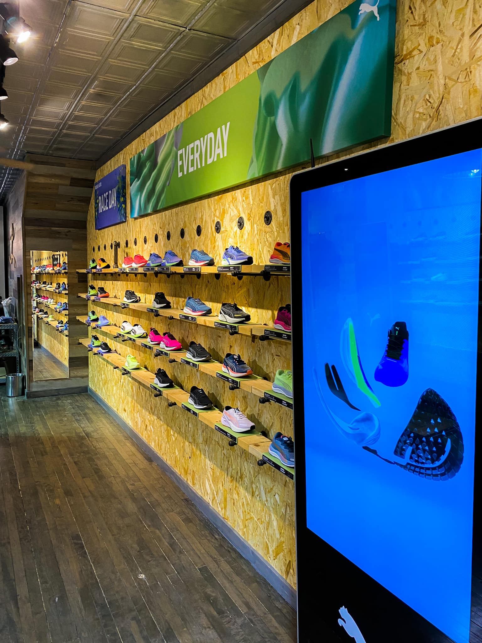 👋 Hello New Staff and New Shoes! Naperville Running Company